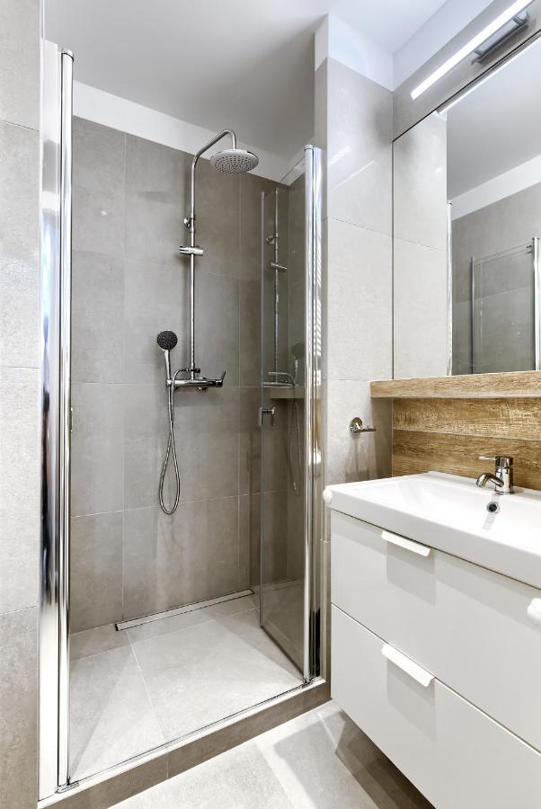 City Centre Modern Apartment Poznan Free Parking エクステリア 写真